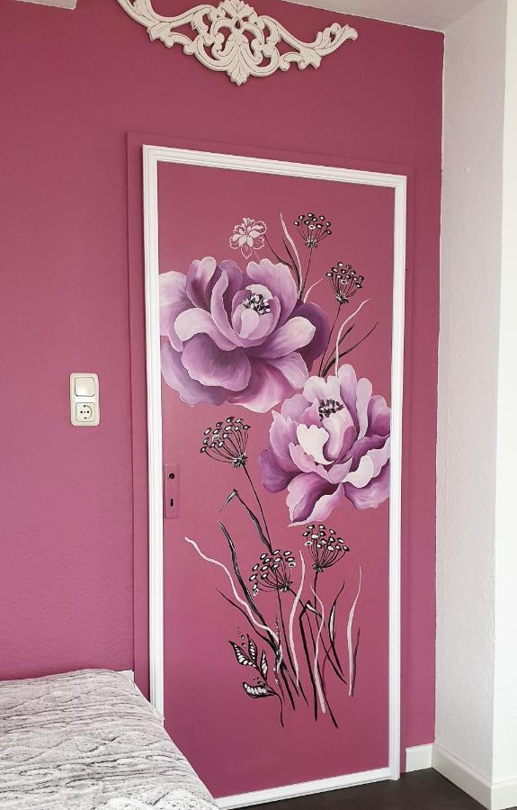 Apartment Bayreuth, Grosse Ferienwohnung Im Haus Mit Kunst, 3 Schlafzimmer, Kueche, Parkplatz Zewnętrze zdjęcie