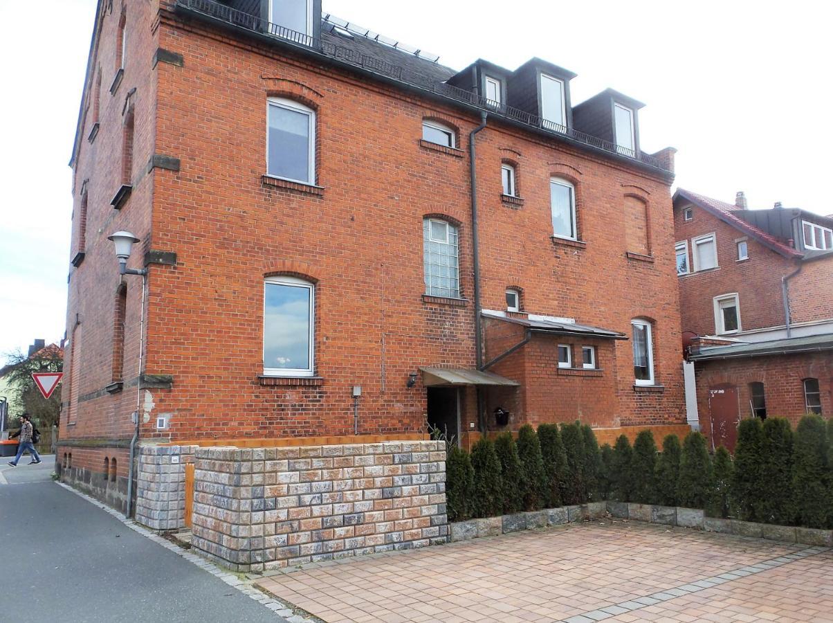 Apartment Bayreuth, Grosse Ferienwohnung Im Haus Mit Kunst, 3 Schlafzimmer, Kueche, Parkplatz Zewnętrze zdjęcie