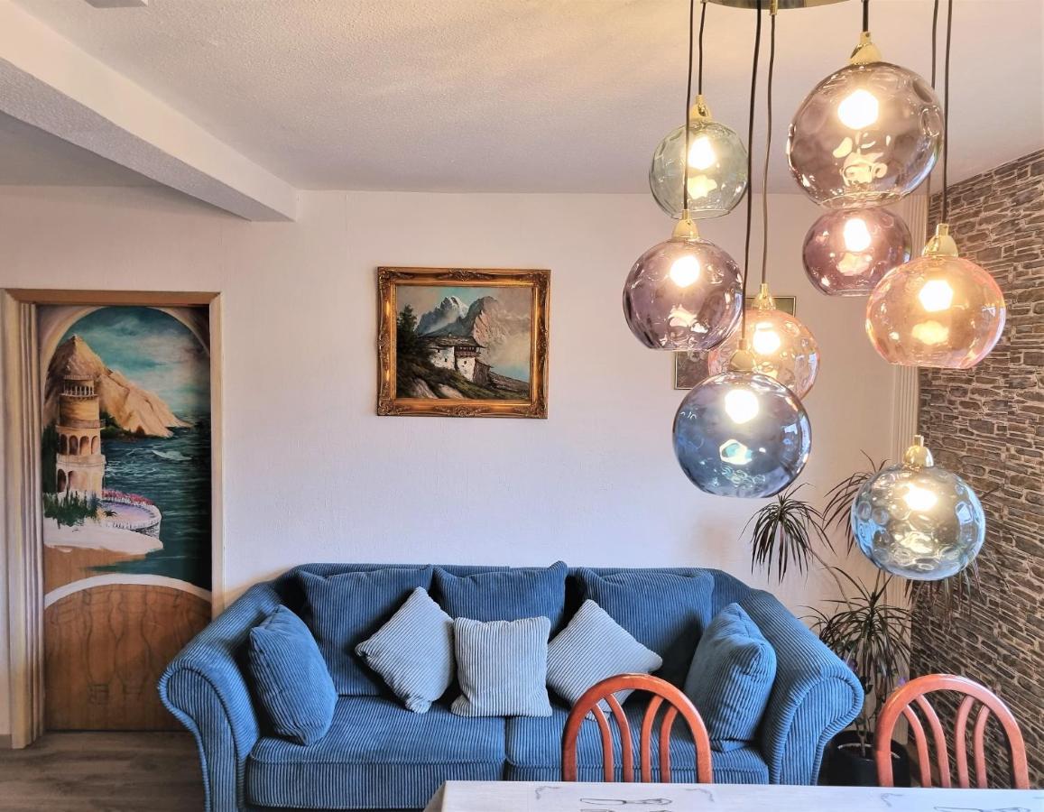Apartment Bayreuth, Grosse Ferienwohnung Im Haus Mit Kunst, 3 Schlafzimmer, Kueche, Parkplatz Zewnętrze zdjęcie